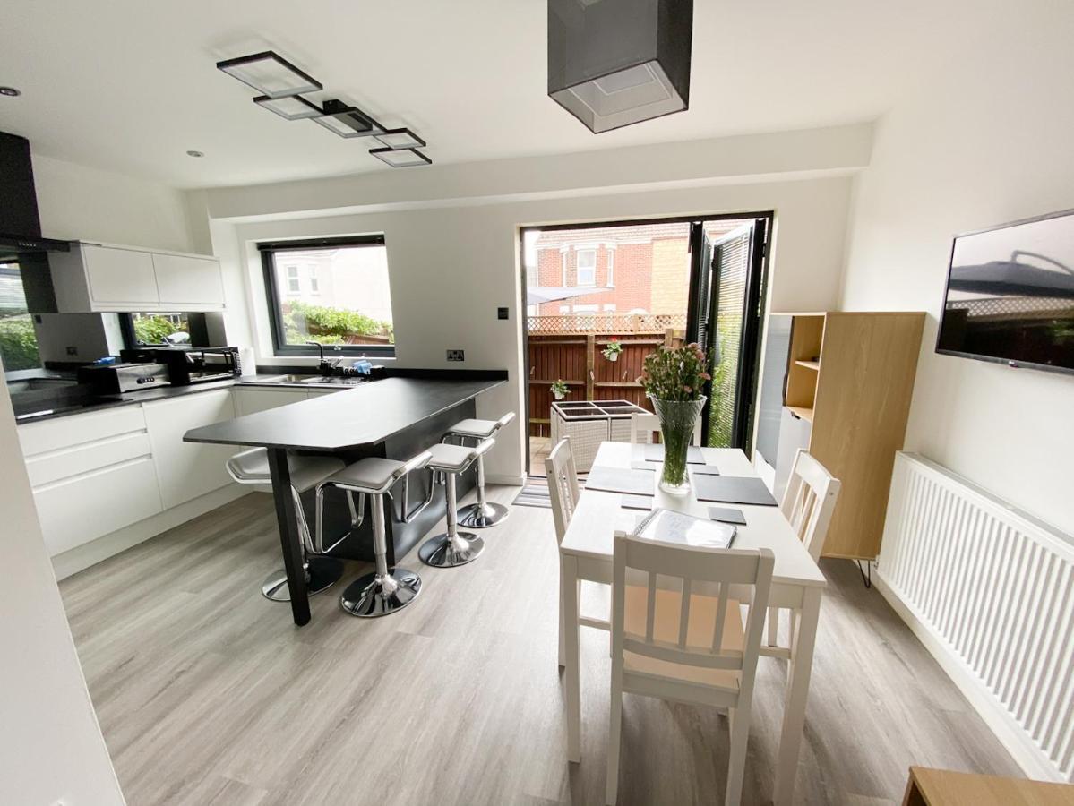 Harbourside House - Great Location - Parking - 2 En-Suites - Sleeps 5 Plus 1 Пул Экстерьер фото